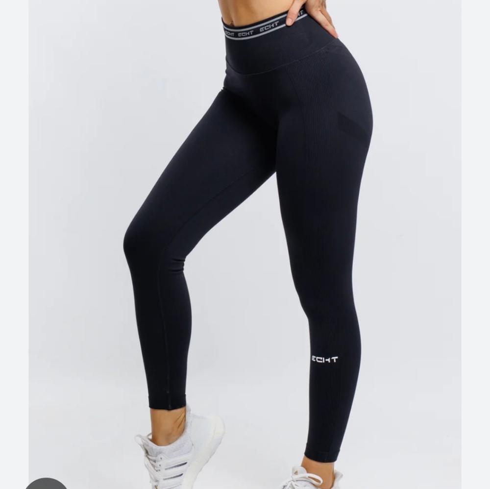 Echt Black Scrunch Leggings
